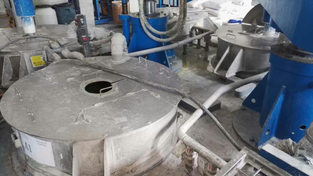 涂料料罐稱重模塊SB3T安裝現(xiàn)場 (4)